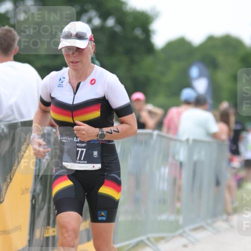 22.06.2025 - Viking Triathlon H.Heesch http://msf.ph/oto/8089354 22.06.2025 15:58:39 Laufen 77 meine-sportfotos.de
