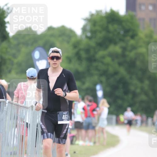 22.06.2025 - Viking Triathlon H.Heesch http://msf.ph/oto/8089387 22.06.2025 15:58:42 Laufen 77, 192, 461 meine-sportfotos.de