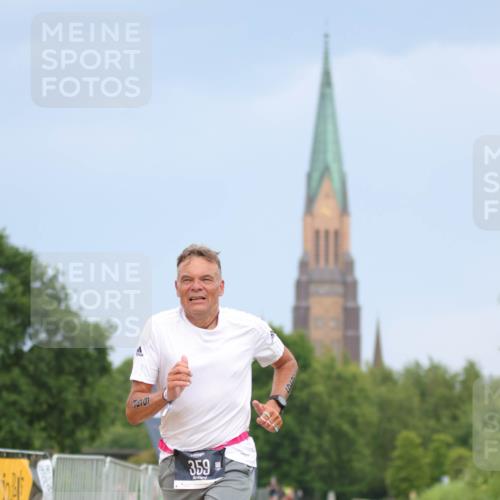 22.06.2025 - Viking Triathlon H.Heesch http://msf.ph/oto/8089477 22.06.2025 16:53:11 Laufen 359, 436 meine-sportfotos.de