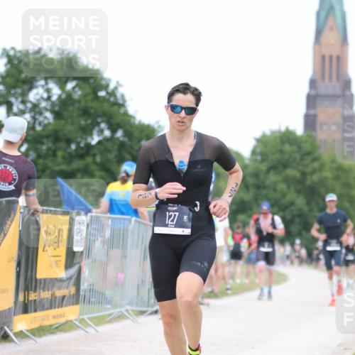 22.06.2025 - Viking Triathlon H.Heesch http://msf.ph/oto/8089479 22.06.2025 15:02:24 Laufen 8, 127, 529 meine-sportfotos.de