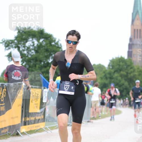 22.06.2025 - Viking Triathlon H.Heesch http://msf.ph/oto/8089490 22.06.2025 15:02:24 Laufen 8, 127, 529 meine-sportfotos.de