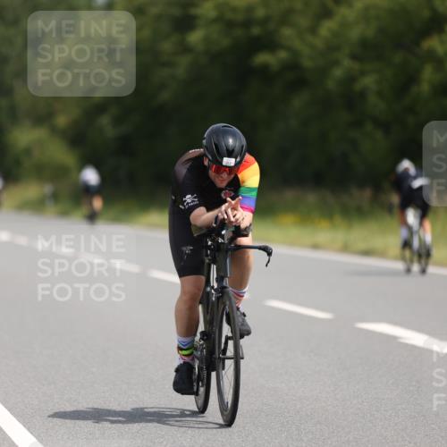 22.06.2025 - Viking Triathlon Yannick Fuchs http://msf.ph/oto/8089496 22.06.2025 11:49:59 Radfahren 11, 33, 150, 182, 257, 376, 638 meine-sportfotos.de
