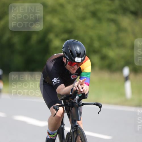 22.06.2025 - Viking Triathlon Yannick Fuchs http://msf.ph/oto/8089523 22.06.2025 11:50:00 Radfahren 11, 33, 150, 182, 257, 376, 638 meine-sportfotos.de