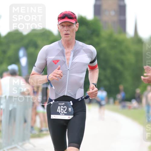22.06.2025 - Viking Triathlon H.Heesch http://msf.ph/oto/8089534 22.06.2025 15:59:24 Laufen 236, 462 meine-sportfotos.de