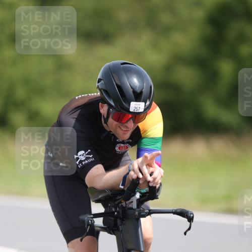 22.06.2025 - Viking Triathlon Yannick Fuchs http://msf.ph/oto/8089552 22.06.2025 11:50:00 Radfahren 11, 33, 150, 182, 257, 376, 638 meine-sportfotos.de