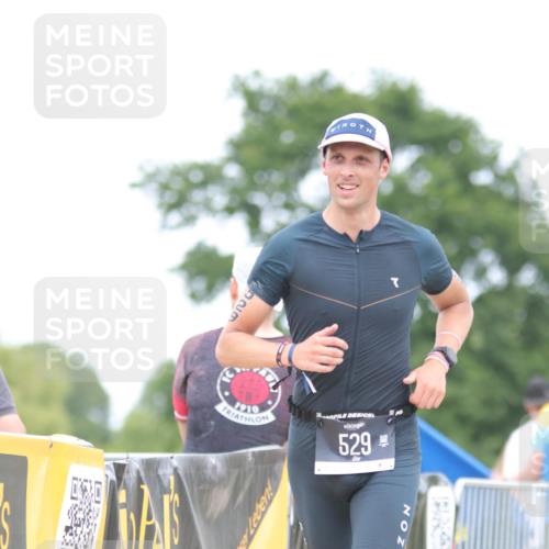 22.06.2025 - Viking Triathlon H.Heesch http://msf.ph/oto/8089565 22.06.2025 15:02:29 Laufen 8, 529 meine-sportfotos.de