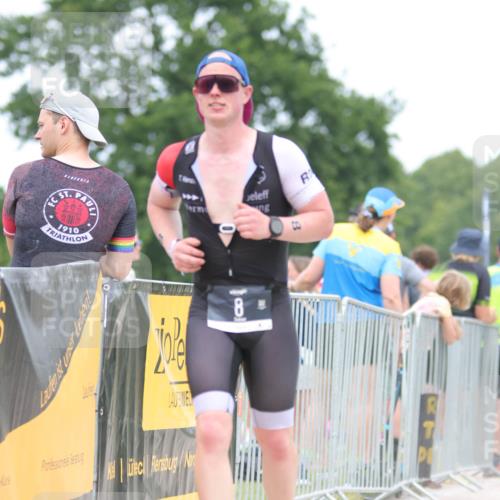 22.06.2025 - Viking Triathlon H.Heesch http://msf.ph/oto/8089586 22.06.2025 15:02:31 Laufen 8, 501, 529 meine-sportfotos.de