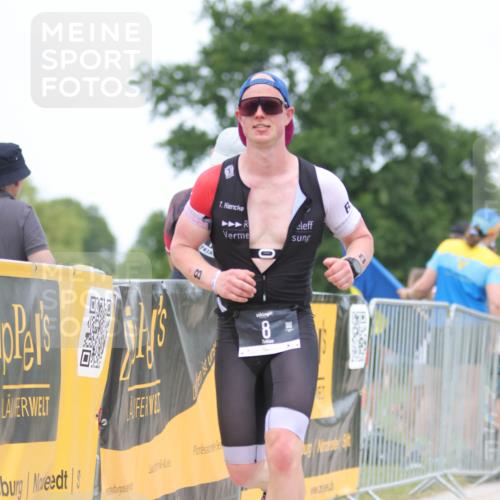 22.06.2025 - Viking Triathlon H.Heesch http://msf.ph/oto/8089613 22.06.2025 15:02:31 Laufen 8, 501, 529 meine-sportfotos.de