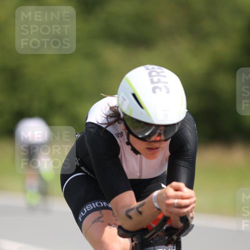 22.06.2025 - Viking Triathlon Yannick Fuchs http://msf.ph/oto/8089696 22.06.2025 11:50:04 Radfahren 11, 33, 150, 182, 257, 376, 553, 638 meine-sportfotos.de