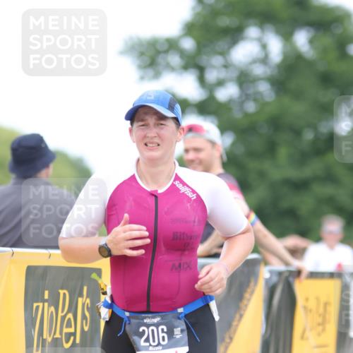 22.06.2025 - Viking Triathlon H.Heesch http://msf.ph/oto/8089706 22.06.2025 15:02:56 Laufen 19, 34, 38, 206, 465, 536 meine-sportfotos.de