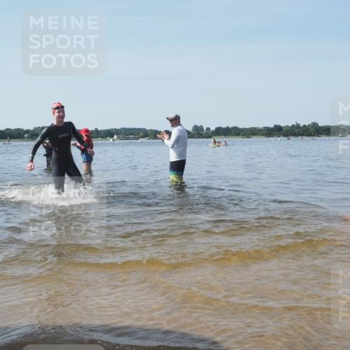 22.06.2025 - Viking Triathlon KatJ http://msf.ph/oto/8089724 22.06.2025 10:25:31 Schwimmen 2, 122, 641 meine-sportfotos.de