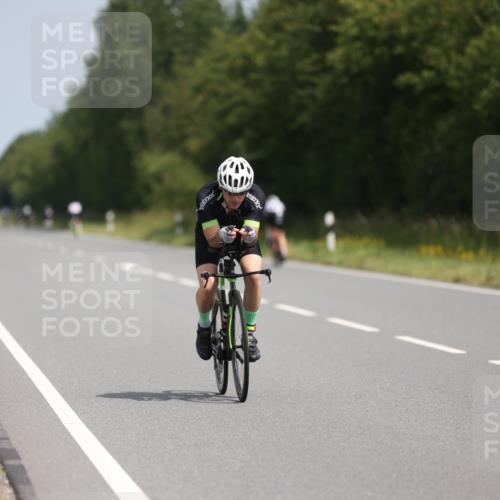 22.06.2025 - Viking Triathlon Yannick Fuchs http://msf.ph/oto/8089740 22.06.2025 11:50:17 Radfahren 72, 153, 523, 639 meine-sportfotos.de