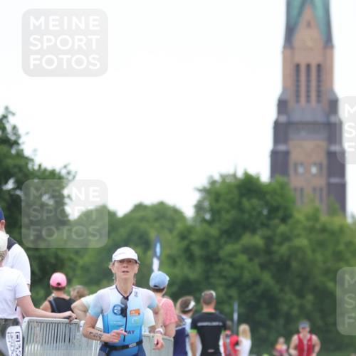 22.06.2025 - Viking Triathlon H.Heesch http://msf.ph/oto/8089754 22.06.2025 16:00:02 Laufen 154 meine-sportfotos.de