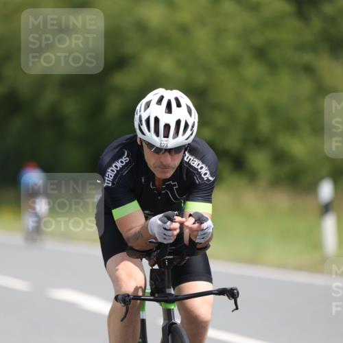 22.06.2025 - Viking Triathlon Yannick Fuchs http://msf.ph/oto/8089790 22.06.2025 11:50:19 Radfahren 72, 153, 523, 639 meine-sportfotos.de