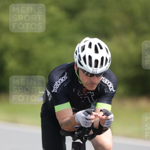 22.06.2025 - Viking Triathlon Yannick Fuchs http://msf.ph/oto/8089809 22.06.2025 11:50:19 Radfahren 72, 153, 523, 639 meine-sportfotos.de