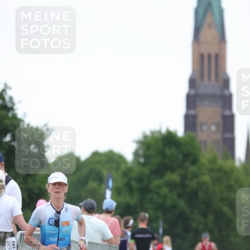 22.06.2025 - Viking Triathlon H.Heesch http://msf.ph/oto/8089834 22.06.2025 16:00:03 Laufen 154 meine-sportfotos.de