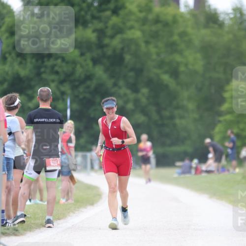 22.06.2025 - Viking Triathlon H.Heesch http://msf.ph/oto/8089847 22.06.2025 16:00:08 Laufen 154 meine-sportfotos.de