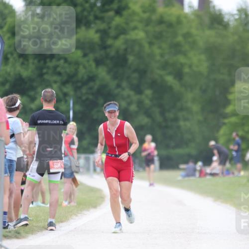 22.06.2025 - Viking Triathlon H.Heesch http://msf.ph/oto/8089859 22.06.2025 16:00:08 Laufen 154 meine-sportfotos.de