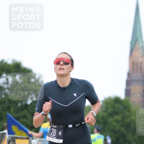 22.06.2025 - Viking Triathlon H.Heesch http://msf.ph/oto/8089867 22.06.2025 15:03:50 Laufen 20 meine-sportfotos.de