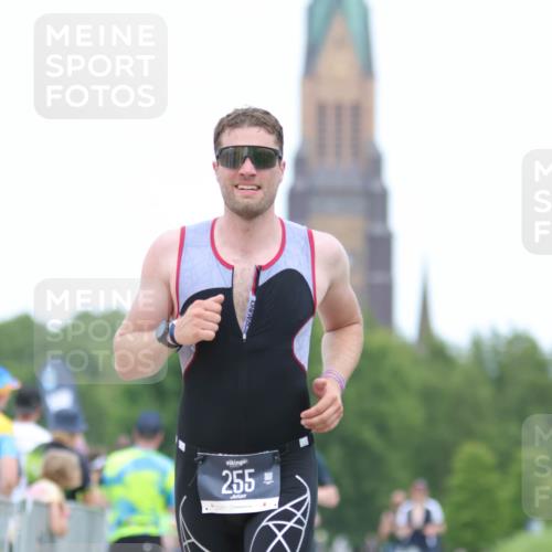 22.06.2025 - Viking Triathlon H.Heesch http://msf.ph/oto/8089886 22.06.2025 15:04:10 Laufen 255, 550 meine-sportfotos.de