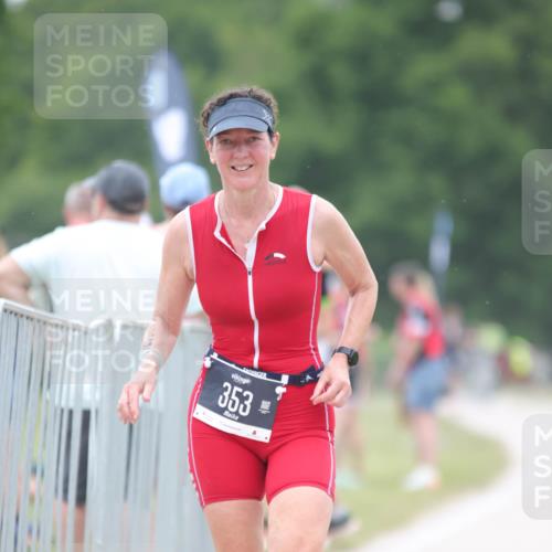 22.06.2025 - Viking Triathlon H.Heesch http://msf.ph/oto/8089911 22.06.2025 16:00:14 Laufen 353 meine-sportfotos.de