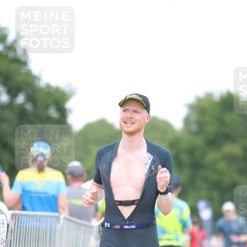 22.06.2025 - Viking Triathlon H.Heesch http://msf.ph/oto/8089916 22.06.2025 15:04:13 Laufen 255, 550 meine-sportfotos.de