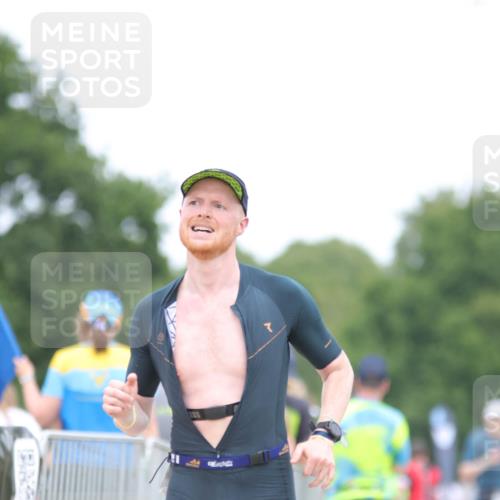 22.06.2025 - Viking Triathlon H.Heesch http://msf.ph/oto/8089929 22.06.2025 15:04:13 Laufen 255, 550 meine-sportfotos.de