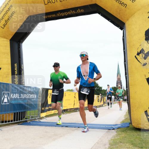 22.06.2025 - Viking Triathlon H.Heesch http://msf.ph/oto/8089940 22.06.2025 13:35:11 Laufen 65, 148, 237, 414, 505 meine-sportfotos.de