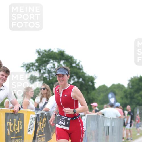 22.06.2025 - Viking Triathlon H.Heesch http://msf.ph/oto/8089943 22.06.2025 16:00:17 Laufen 353 meine-sportfotos.de