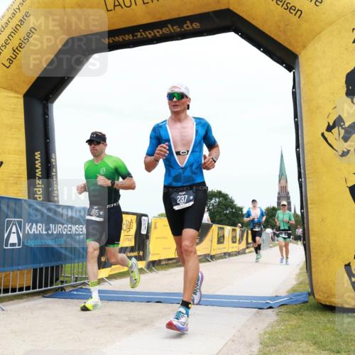 22.06.2025 - Viking Triathlon H.Heesch http://msf.ph/oto/8089954 22.06.2025 13:35:12 Laufen 65, 148, 237, 414, 505 meine-sportfotos.de