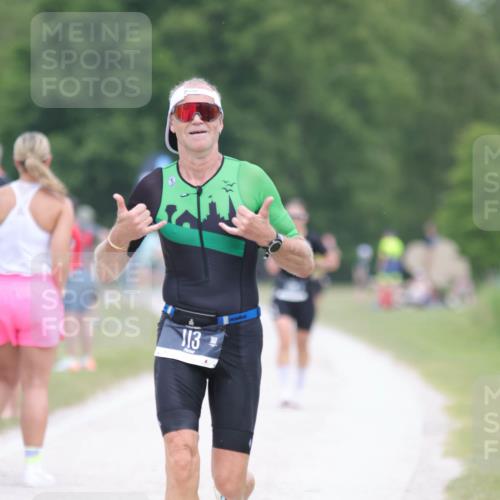 22.06.2025 - Viking Triathlon H.Heesch http://msf.ph/oto/8090068 22.06.2025 15:07:17 Laufen 113 meine-sportfotos.de
