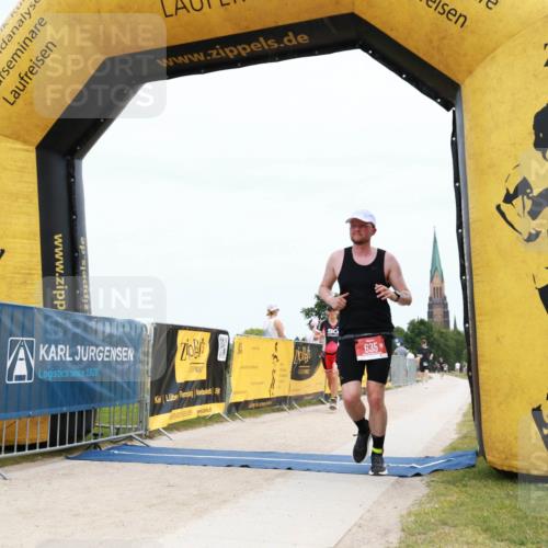 22.06.2025 - Viking Triathlon H.Heesch http://msf.ph/oto/8090097 22.06.2025 13:35:50 Laufen 242, 635, 639 meine-sportfotos.de