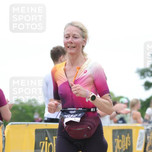 22.06.2025 - Viking Triathlon H.Heesch http://msf.ph/oto/8090103 22.06.2025 16:00:47 Laufen 54, 436 meine-sportfotos.de