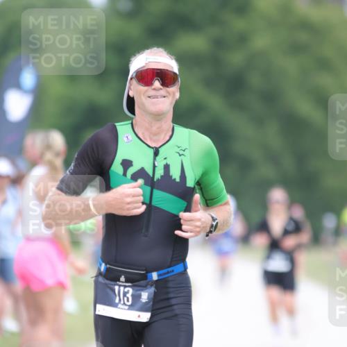 22.06.2025 - Viking Triathlon H.Heesch http://msf.ph/oto/8090106 22.06.2025 15:07:18 Laufen 113 meine-sportfotos.de