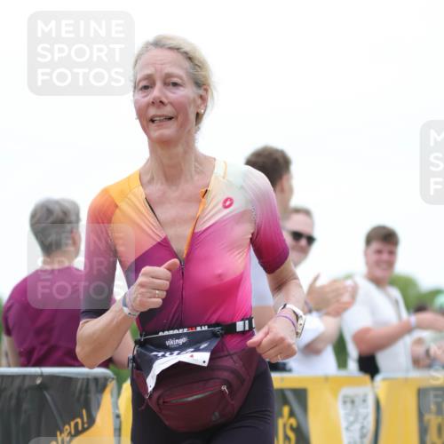 22.06.2025 - Viking Triathlon H.Heesch http://msf.ph/oto/8090123 22.06.2025 16:00:47 Laufen 54, 436 meine-sportfotos.de