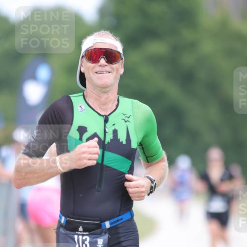 22.06.2025 - Viking Triathlon H.Heesch http://msf.ph/oto/8090136 22.06.2025 15:07:18 Laufen 113 meine-sportfotos.de