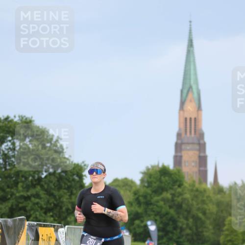 22.06.2025 - Viking Triathlon H.Heesch http://msf.ph/oto/8090175 22.06.2025 16:53:55 Laufen 201 meine-sportfotos.de