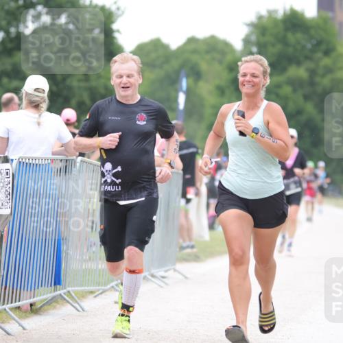 22.06.2025 - Viking Triathlon H.Heesch http://msf.ph/oto/8090219 22.06.2025 16:01:09 Laufen 619 meine-sportfotos.de