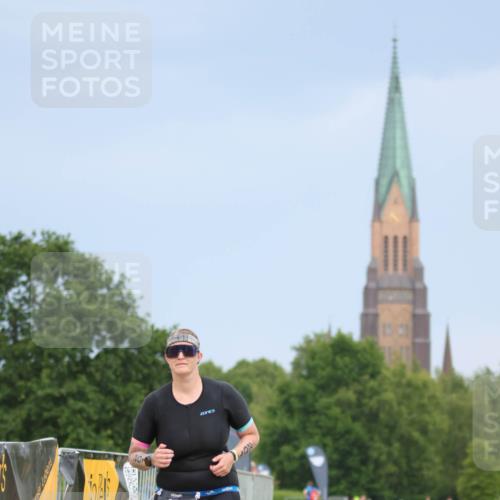 22.06.2025 - Viking Triathlon H.Heesch http://msf.ph/oto/8090225 22.06.2025 16:53:55 Laufen 201 meine-sportfotos.de