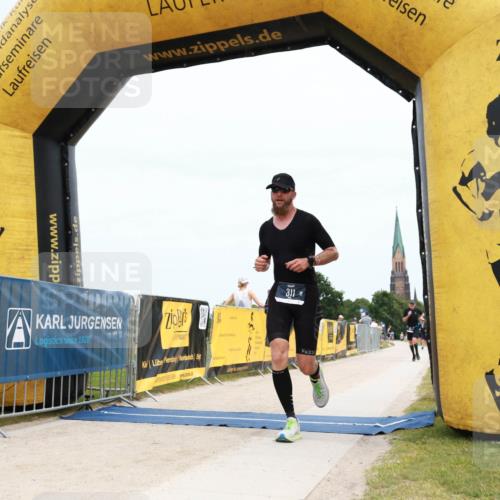 22.06.2025 - Viking Triathlon H.Heesch http://msf.ph/oto/8090229 22.06.2025 13:36:39 Laufen 311 meine-sportfotos.de