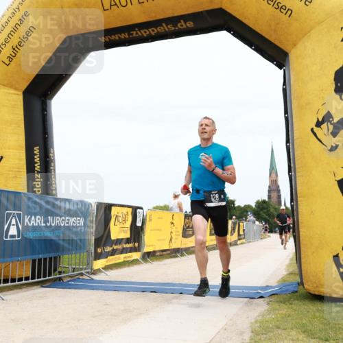 22.06.2025 - Viking Triathlon H.Heesch http://msf.ph/oto/8090277 22.06.2025 13:36:48 Laufen 125, 128, 173 meine-sportfotos.de