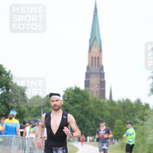 22.06.2025 - Viking Triathlon H.Heesch http://msf.ph/oto/8090363 22.06.2025 15:08:14 Laufen 265, 355 meine-sportfotos.de
