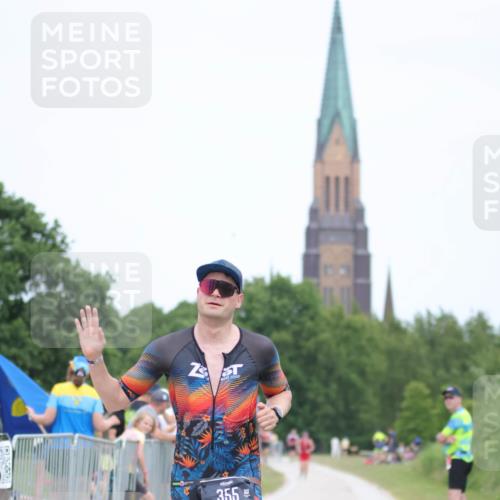 22.06.2025 - Viking Triathlon H.Heesch http://msf.ph/oto/8090393 22.06.2025 15:08:19 Laufen 355 meine-sportfotos.de