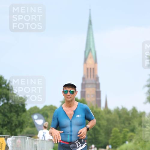 22.06.2025 - Viking Triathlon H.Heesch http://msf.ph/oto/8090483 22.06.2025 16:55:49 Laufen 23 meine-sportfotos.de