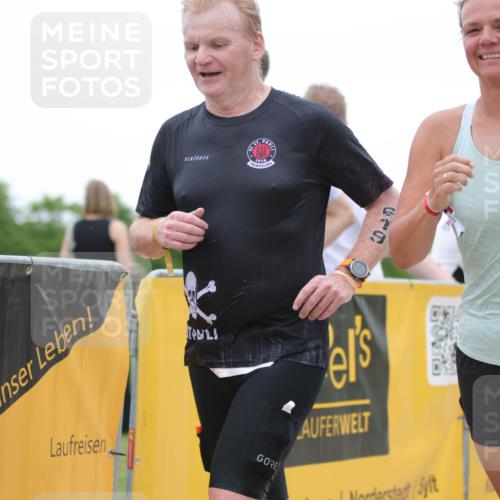 22.06.2025 - Viking Triathlon H.Heesch http://msf.ph/oto/8090521 22.06.2025 16:01:13 Laufen 291, 543, 619 meine-sportfotos.de