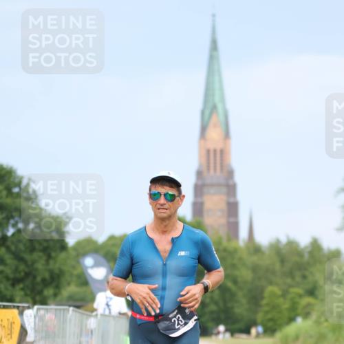 22.06.2025 - Viking Triathlon H.Heesch http://msf.ph/oto/8090525 22.06.2025 16:55:49 Laufen 23 meine-sportfotos.de