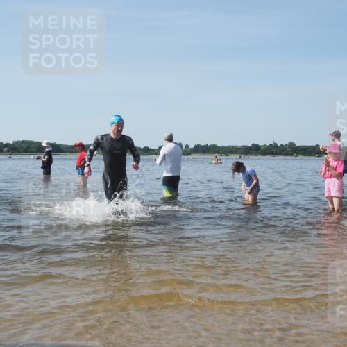 22.06.2025 - Viking Triathlon KatJ http://msf.ph/oto/8090549 22.06.2025 10:26:22 Schwimmen 9, 526 meine-sportfotos.de