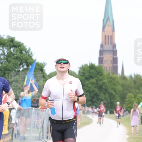 22.06.2025 - Viking Triathlon H.Heesch http://msf.ph/oto/8090605 22.06.2025 15:09:16 Laufen 318, 328 meine-sportfotos.de