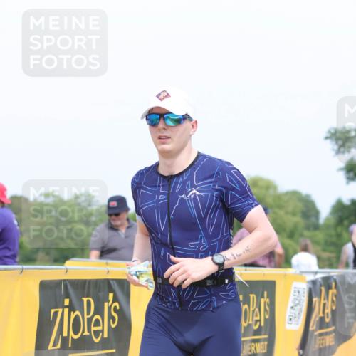 22.06.2025 - Viking Triathlon H.Heesch http://msf.ph/oto/8090607 22.06.2025 15:09:17 Laufen 318, 328 meine-sportfotos.de
