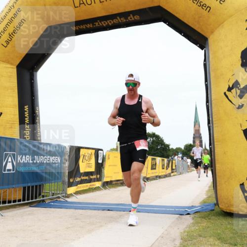 22.06.2025 - Viking Triathlon H.Heesch http://msf.ph/oto/8090621 22.06.2025 13:40:23 Laufen 661 meine-sportfotos.de
